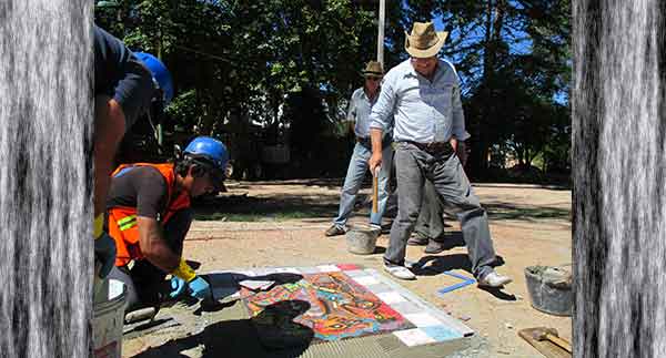 Daniel Tomasini extensión universitaria  paneles mosaicos de piso Monte de la Francesa