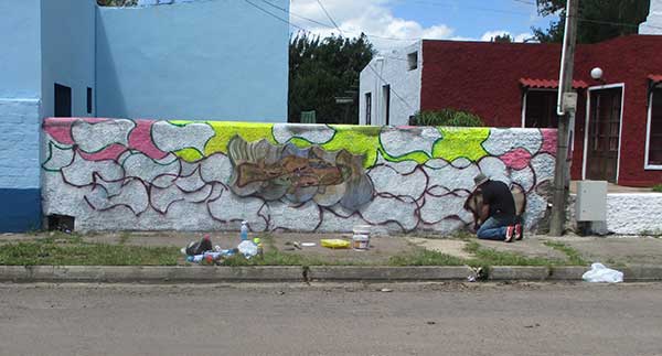 Daniel Tomasini intervención mural en San Gregorio de Polanco